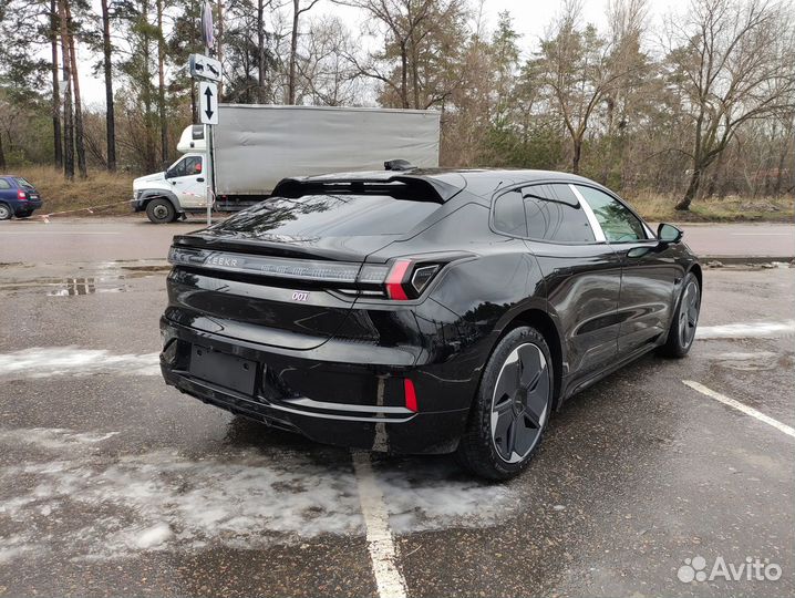 Zeekr 001 544 л.с. AT, 2023