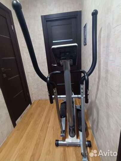 Эллиптический тренажер