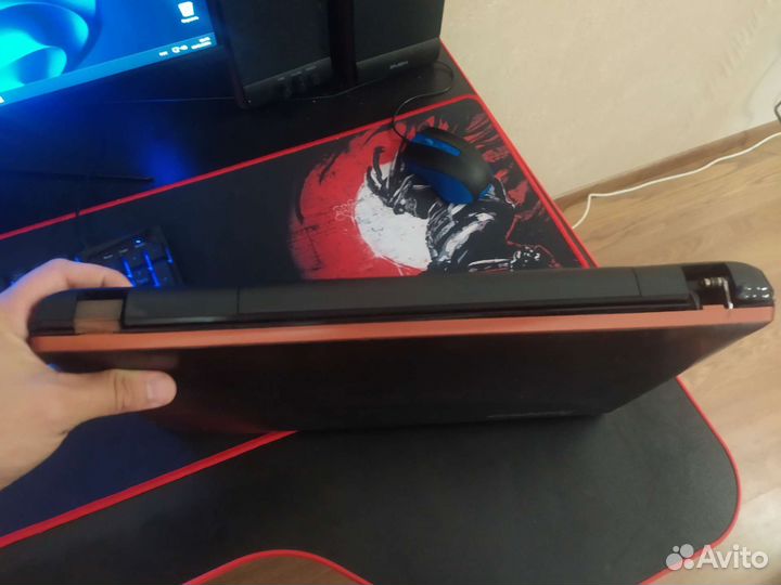 Ноутбук lenovo