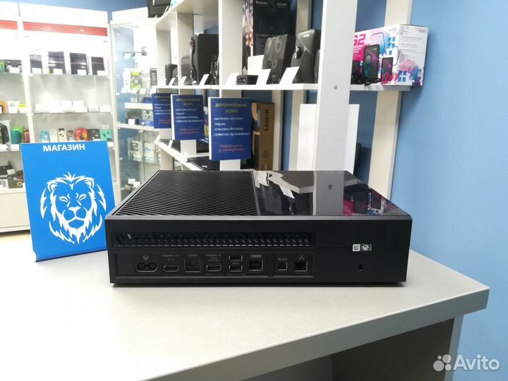 Игровая приставка xBox one 500GB + Ведьмак