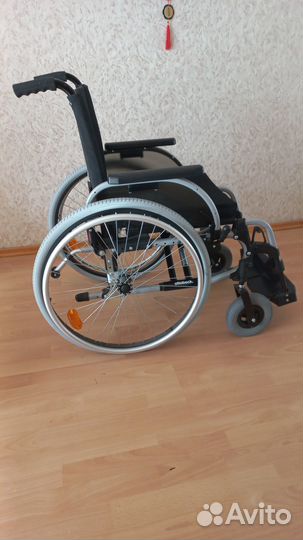 Инвалидная коляска
