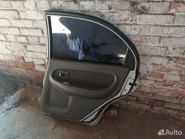 Дверь на Kia Shuma 2. Spectra