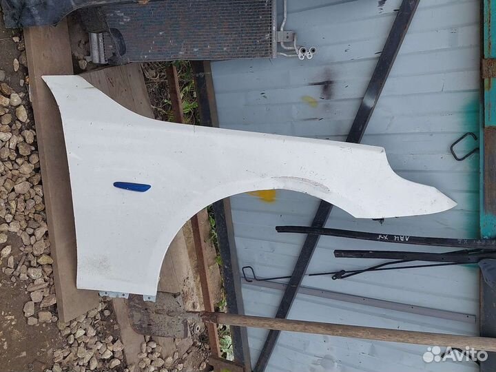 Крыло правое bmw e60