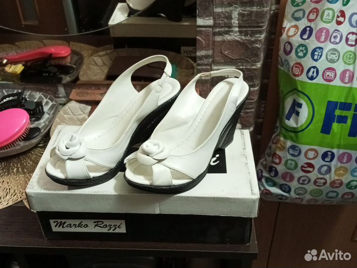 Новые босоножки 35 размер натуральная кожа