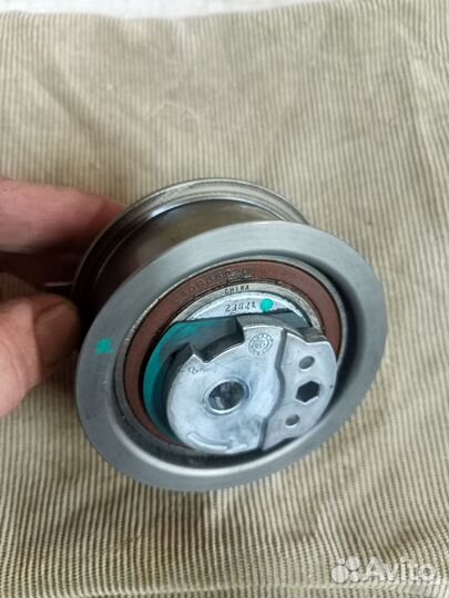 Ролики грм, приводного ремня Volvo XC 40