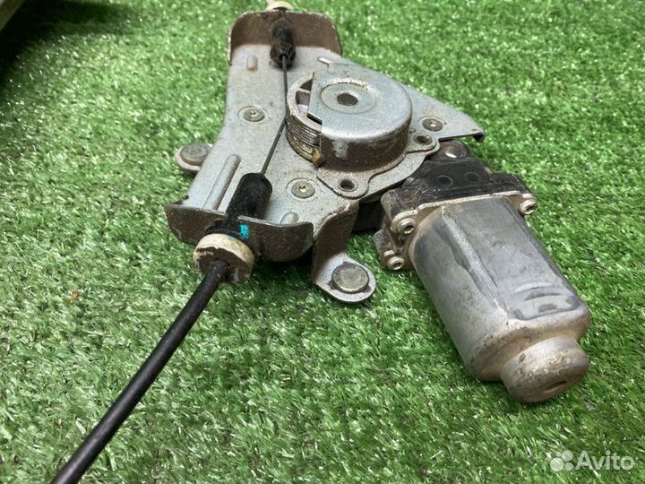 Стеклоподьемник передний левый Hyundai Solaris