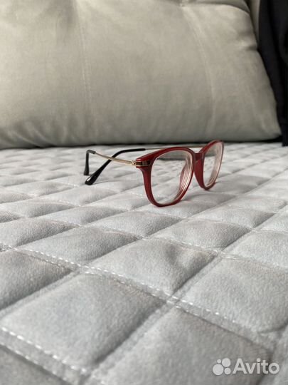 Очки на минус 4 в красной оправе