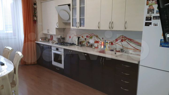 3-к. квартира, 110 м², 4/6 эт.