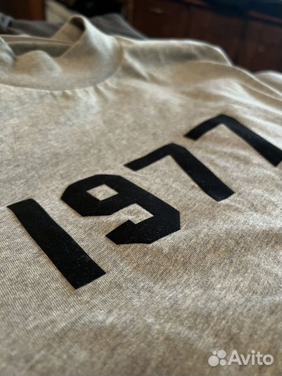 Лонгслив essentials fear of god 1977 M