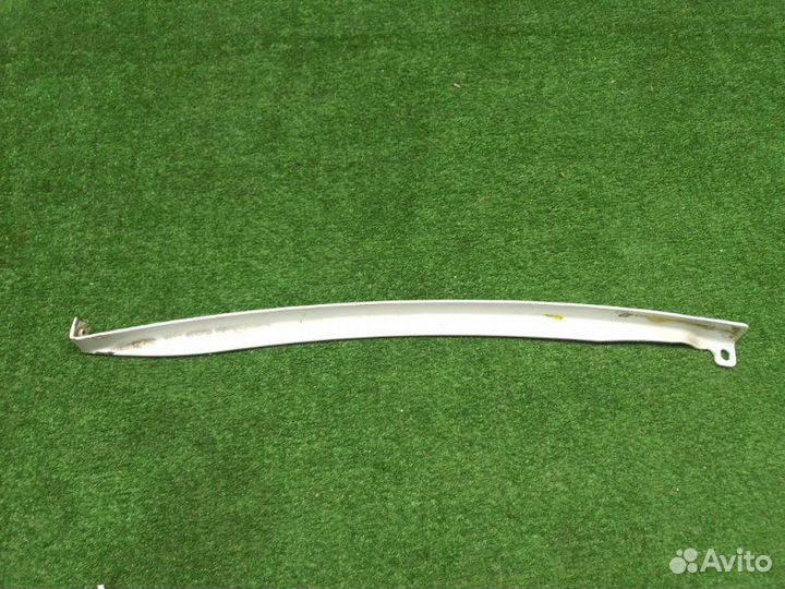 Направляющая стекла передняя правая Mercedes Clk