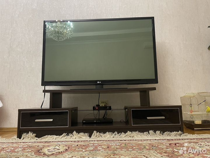 Телевизор бу LG 155 см