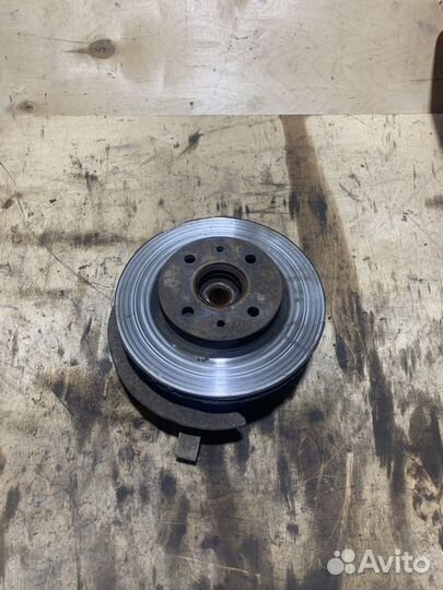 Кулак передний левый LADA Granta