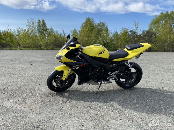 Yamaha R1