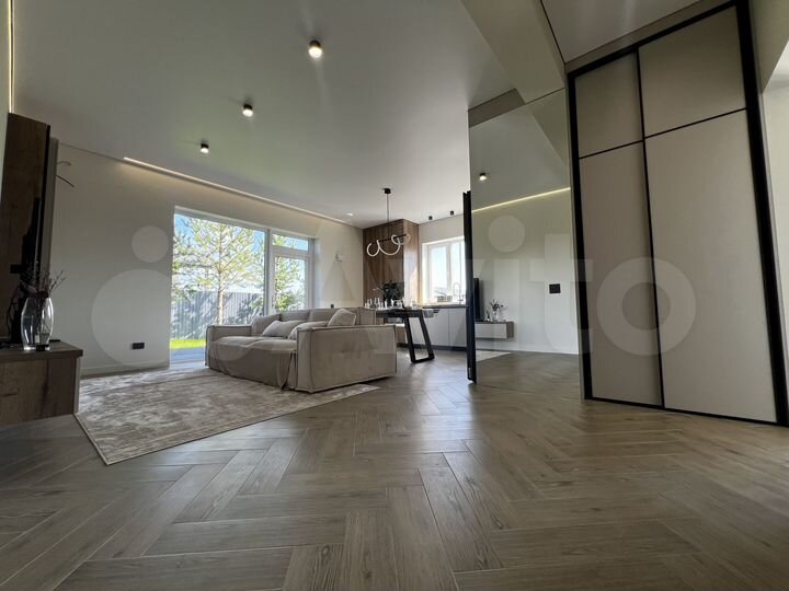 Дом 136 м² на участке 7,7 сот.