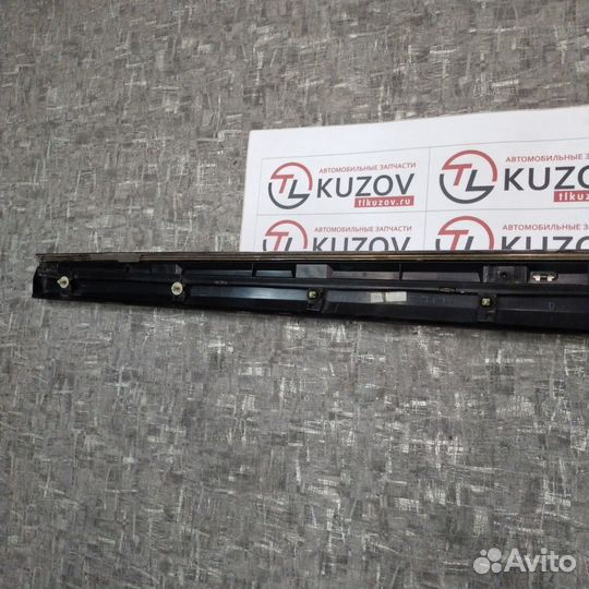 Молдинг двери Lexus Ls 460, Ls 600H перед R 12-17