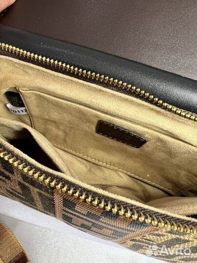 Новая женская сумка - клатч Fendi