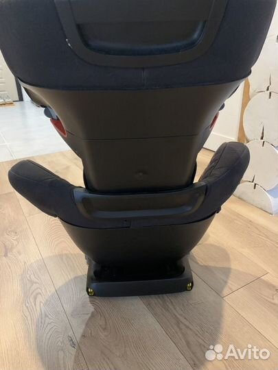 Детское автокресло 15 до 36 кг maxi cosi isofix