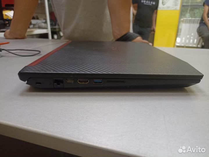 Ноутбук acer nitro AN515-52/GTX 1050TI/ i7-8750H