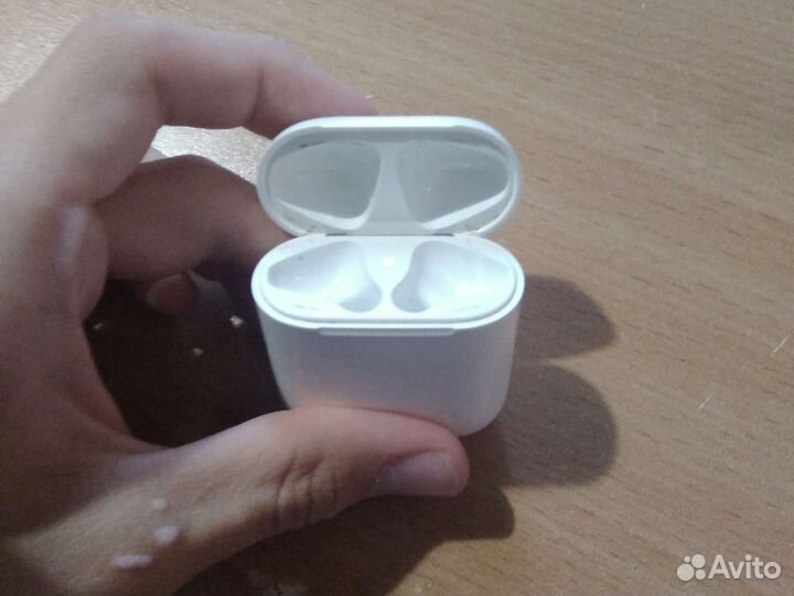 Кейс от airpods 1-2 без наушников