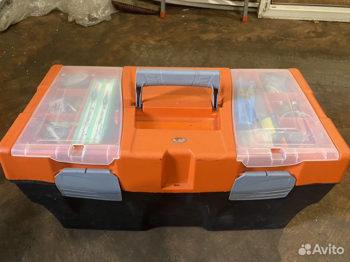Ящик для рыбалки или инструментов