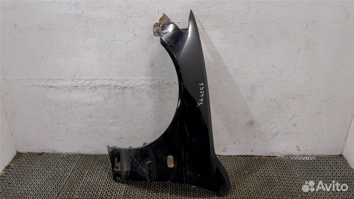 Крыло Lexus IS, 2004