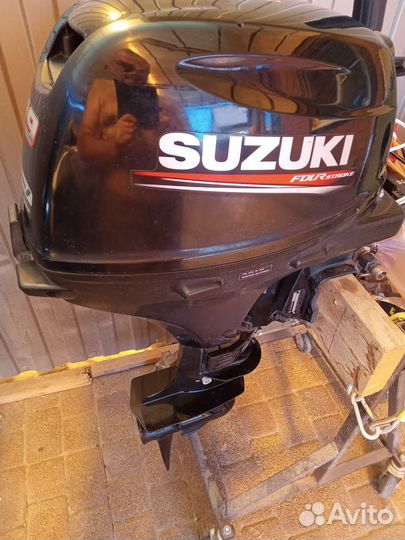 Мотор Suzuki 9.9