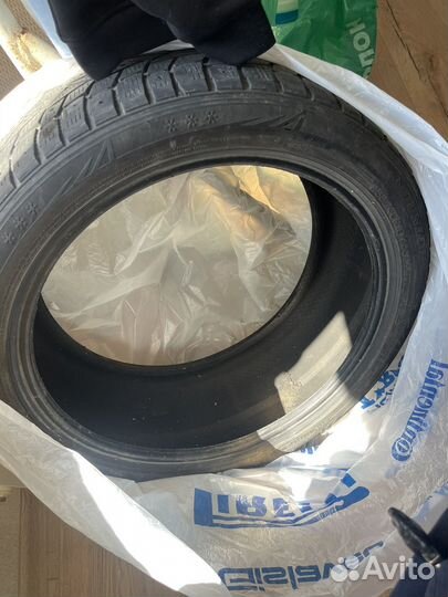 Nokian Tyres Hakkapeliitta 9 255/40 R19 100T