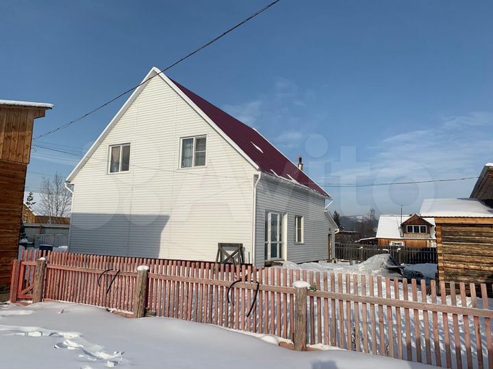 Дом 200 м² на участке 14 сот.