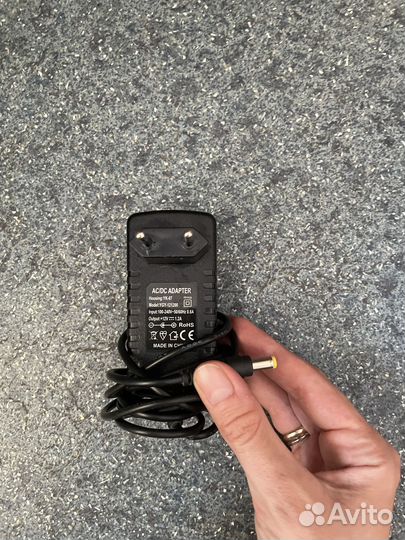 Зарядное устройство AC-DC Adapter 12v