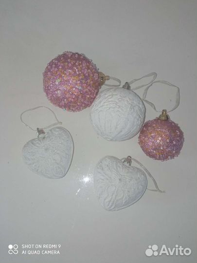 Ёлочные игрушки и новогодние украшения