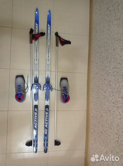 Беговые лыжи