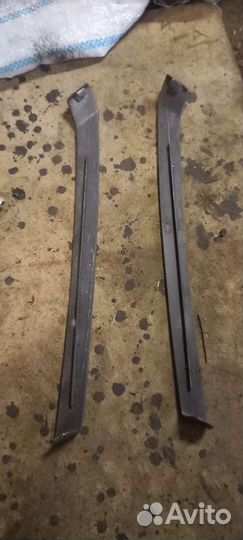 Листва, молдинги на Мерседес 124