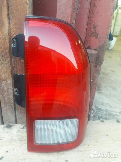 Сузуки витара фонарь правый