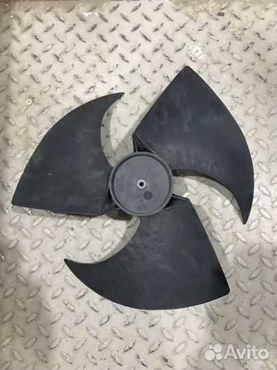 Крыльчатка внешнего блока сплит системы D405