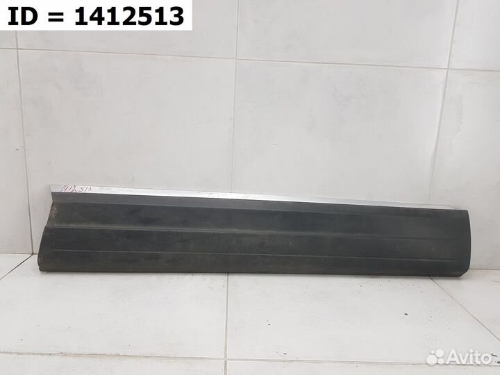 Молдинг двери передней правой Volkswagen Tiguan