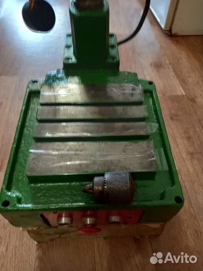 Сверлильный станок 2м112