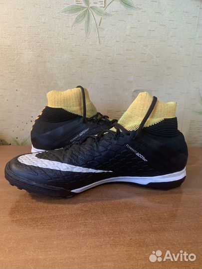 Профессиональные шиповки Nike HypervenomX