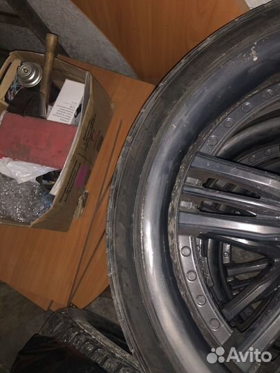 R20 Nitto NT555 Extreme ZR 245/35, PCD 5x114.3 DIA 52.5