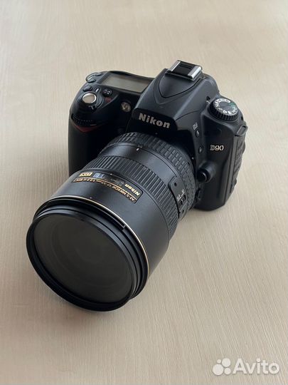 Камерa Nikon D90