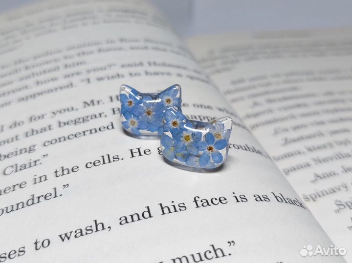 Набор кулон и серьги из эпоксидной смолы