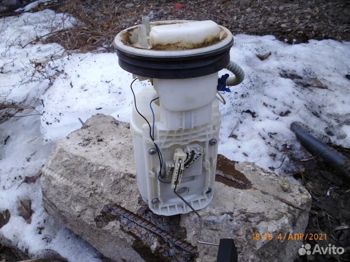 Бензонасос в сборе Skoda Octavia Tour A4