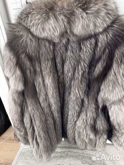 Шуба из чернобурой лисы натуральная
