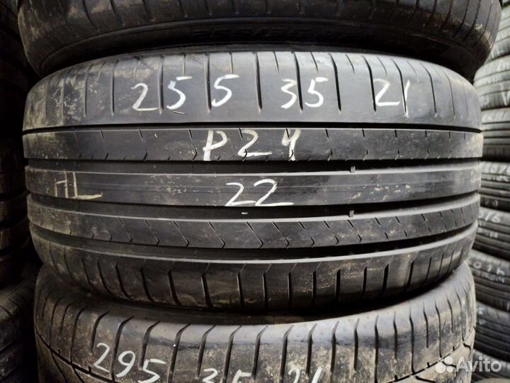 Pirelli P Zero PZ4 255/35 R21 Y