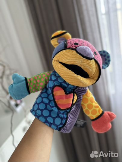 Игрушка на руку britto