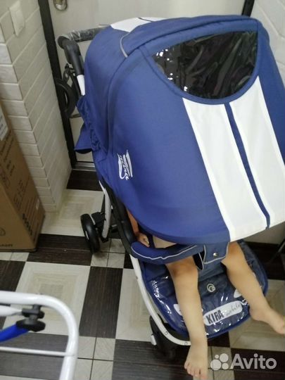 Прогулочная коляска