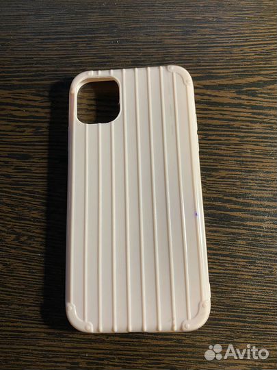 Чехол на iPhone 11