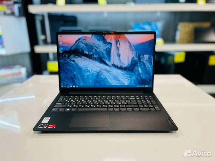 Ноутбук Lenovo/ Ryzen 5 5500U/ DDR4/ SSD-256Gb