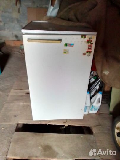 Деревянная двух- ярусная кровать