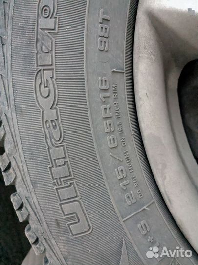 Goodyear UltraGrip Ice+ 215/65 R16 98T