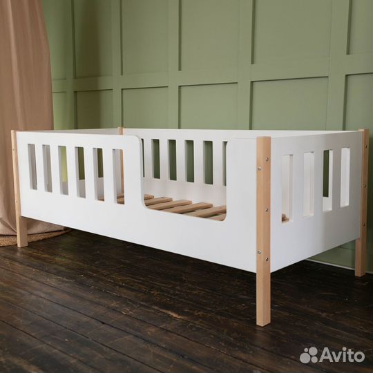 Детская кровать с матрасом